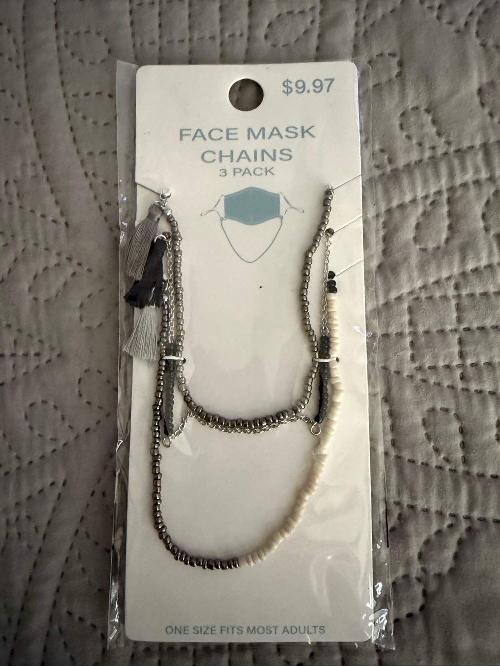 NWT Face Mask Chain 3 Pack
